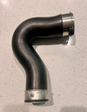 9065282682 A-premium 26270 Right Turbocharger Hose Benz Sprinter 2500/3500 Ft10-ft18 3l