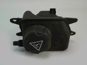 01.24.22.15 Bmw 2009 - 2012 7 Series F01 F02 Intercooler Expansion Coollant Tank Reservoir