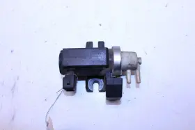 11747548706-17825 Bmw 2007-2009 135i 335i 535i Turbo Charger Pressure Converter Valve