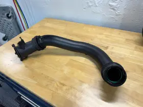 13718601683 Bmw 17-24 430i 330i 230i Charge Pipe Turbo Hose Tube G20