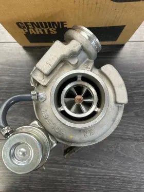 4043944 Cummins 4955725 Turbocharger He221w 4043945 Take-off Turbo