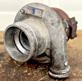 A4720961699 Detroit Diesel 3768075 Turbo Dd15 Holset Hx55 For Parts Or Repair