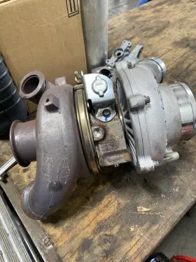 Bc3q-9g438-dg Ford 11-14 6.7 Powerstroke Turbo Like New
