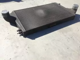 317.111100 Freightliner 00 Tradewinds 30k Turbo Air Intercooler 10400889 Cat 3126