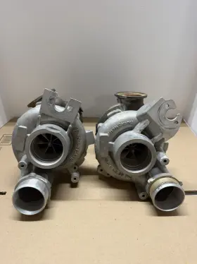 824453-3 Garrett Pair Honeywell Turbochargers Mgt2260 Untested