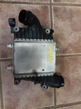 317-10042 Jaguar Intercooler 2.0l Rear Fan Shroud Mounted Fits 18-20 F-pace 10264716