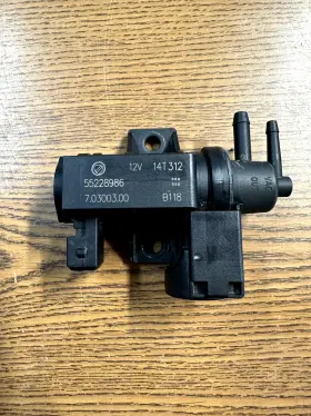 55228986 Maserati 2014-2020 Ghibli Turbocharger Boost Pressure Control Valve Solenoid Oem