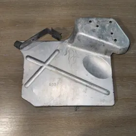 5120028aa Mercedes-benz 2003-2006 Dodge Sprinter Fuel Air Inlet Cover