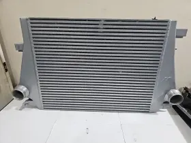 Mismmint-cam4-16 Mishimoto Intercooler 2016 Chevrolet Camaro 2.0t / 2013 Cadillac Ats