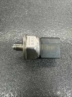 Np-n54hps-1 Oem High Pressure Fuel Rail Sensor For 135i 335i 335xi 335is 535i 535xi N54 Mini N18
