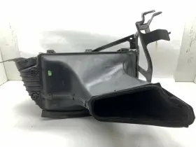 99611099071-24256 Porsche 2001-2005 911 996 Turbo Intercooler Pod Duct Bracket Right Passenger