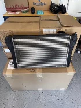 18128 Volkswagen Vw/audi Oem Intercooler 5q0 145 803 T
