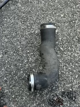 5c0-145-834 Vw Oem 2013-2022 Volkswagen Beetle Jetta Passat Inter Cooler Hose New