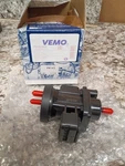 Vemo Diesel Pressure Converter Valve 0005450427 Mercedes Benz E300D V30-63-0039 New. Price: $199.00.