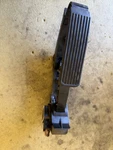 00-06 Mercedes W215 CL500 Gas Accelerator Throttle Pedal A2203000004 Oem Used. Price: $84.97.